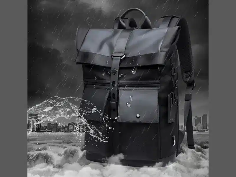 چگونه کوله پشتی خود را مثل روز اول تمیز کنیم؟ (راهنمای گام به گام تمیز کردن کوله پشتی) 4 کیف ضدآب